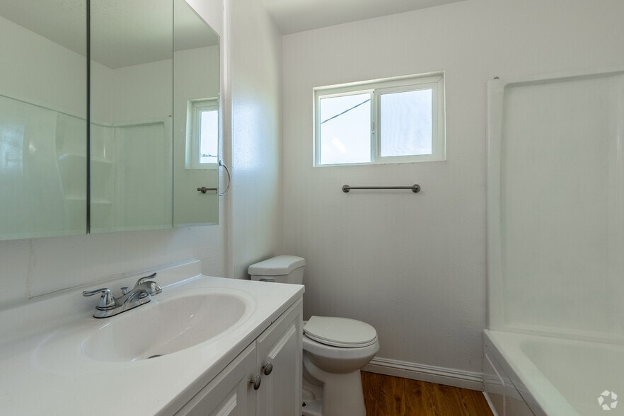 More Photos Of 730 Center St, Henderson Apartments For Sale