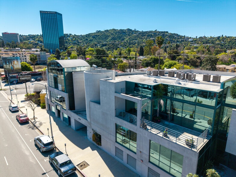 More Photos Of 4123 Lankershim Blvd, North Hollywood Office For Sale