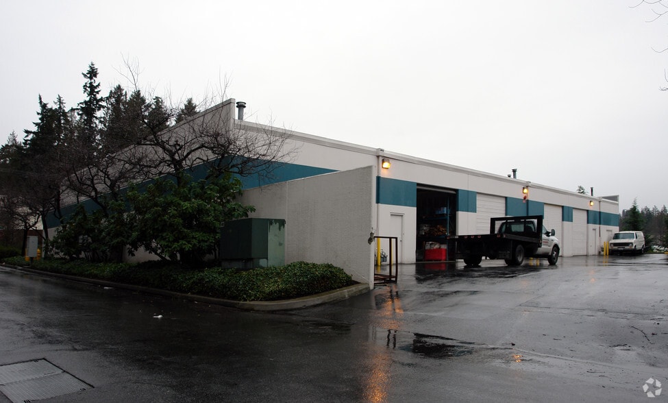 More Photos Of 11124-11134 117th Pl NE, Kirkland Warehouse For Lease