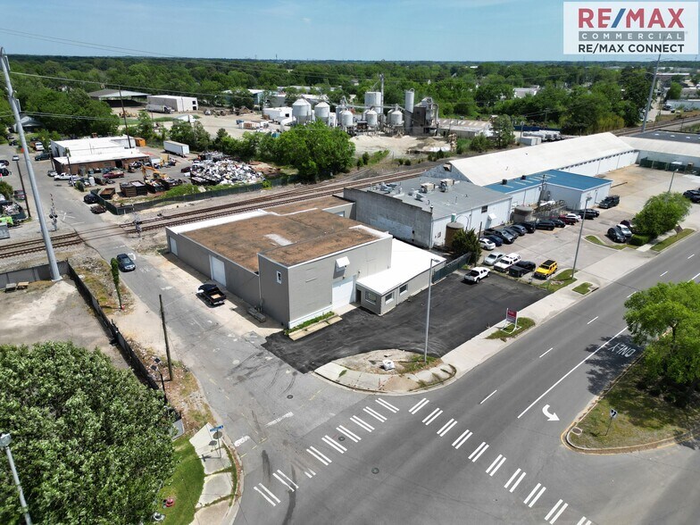 More Photos Of 2850 Cromwell Rd, Norfolk Warehouse For Sale