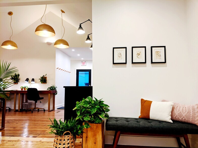 More Photos Of 2 E West St, Troy Loft Creative Space For Lease