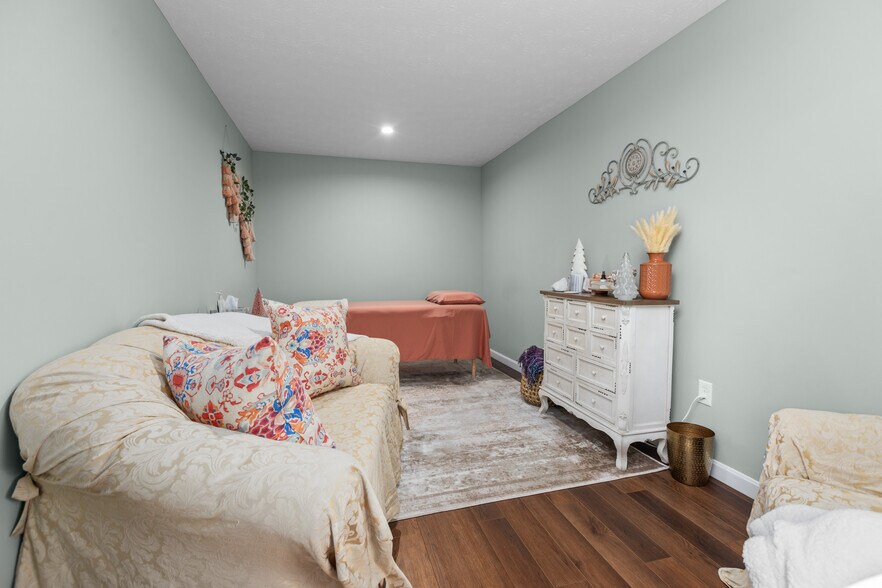 More Photos Of 206 Alexander Ave, Strabane Medical For Sale