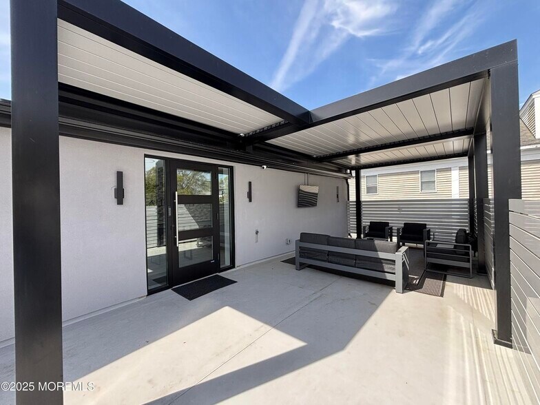 More Photos Of 519 Washington Blvd, Sea Girt Storefront Retail Office For Lease