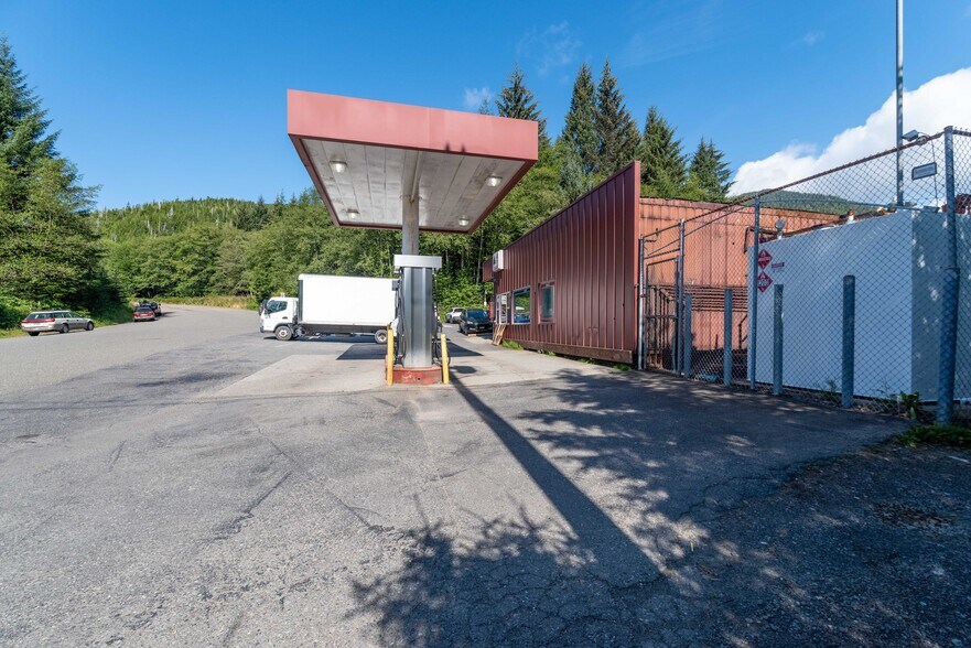 More Photos Of 7196/7198/7204 North Tongass Hwy, Ketchikan General Retail For Sale