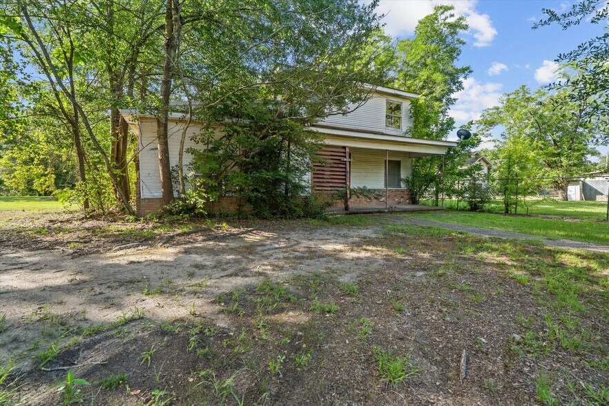 More Photos Of 1403 Crockett St, Lufkin Office Residential For Sale
