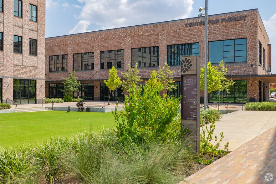 More Photos Of 4400 Harrisburg Blvd, Houston Unknown For Lease