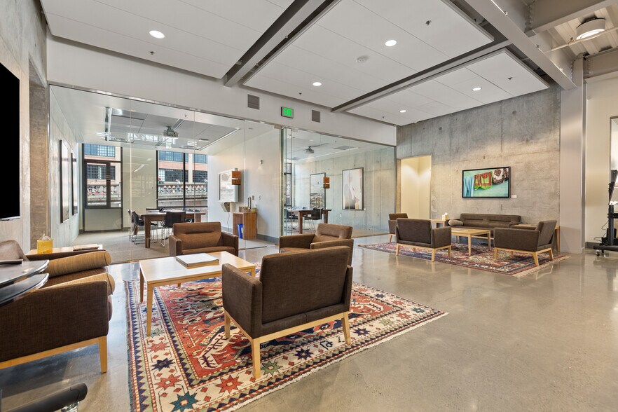 More Photos Of 45 SW Ankeny St, Portland Office For Sale