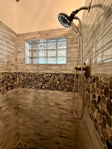 More Photos Of 4265 Goose Point Rd, Bassett Marina For Sale