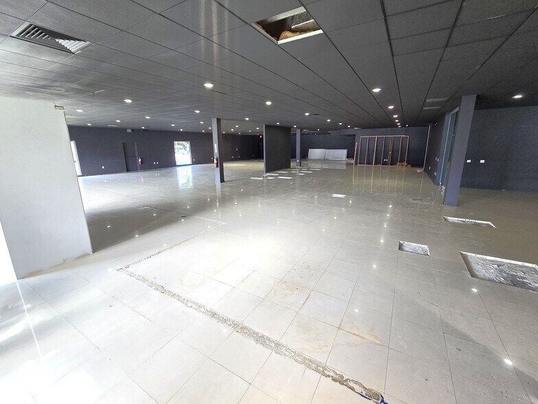 More Photos Of 5401 N Federal Hwy, Fort Lauderdale Freestanding For Sale