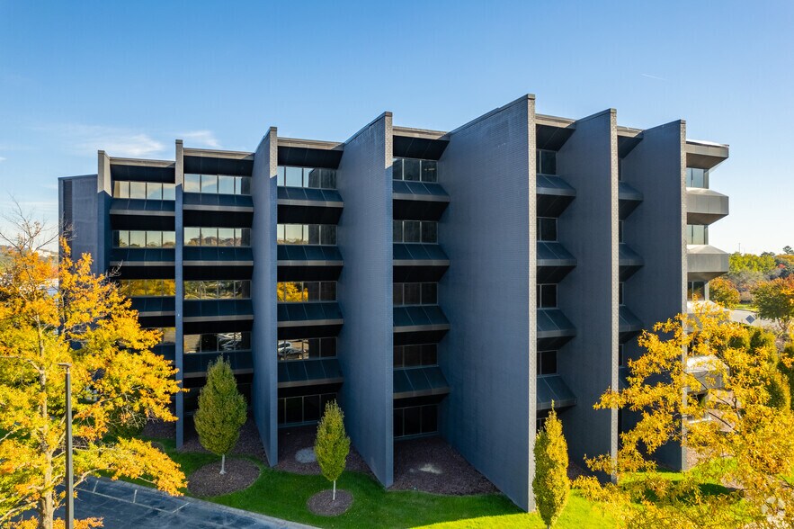 More Photos Of 44 Vantage Way, Nashville Office For Lease