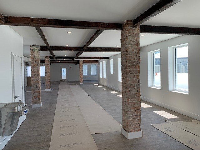 More Photos Of 1110 Central Ave, Saint Petersburg Office For Lease