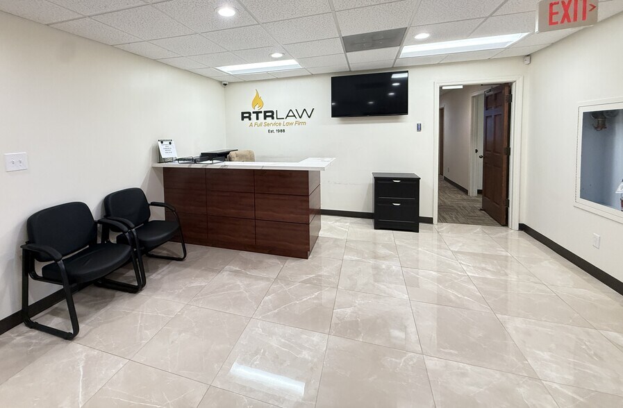 More Photos Of 707 N Franklin St, Tampa Office For Sale