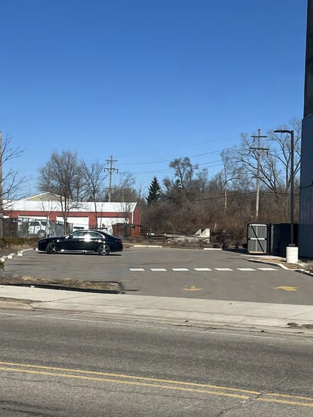More Photos Of 2 W Forest Ave, Ypsilanti Food Processing For Lease