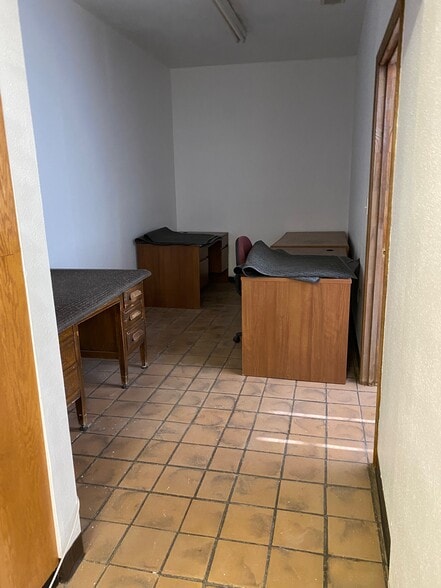 More Photos Of 1118 National Ave, Las Vegas Office For Sale