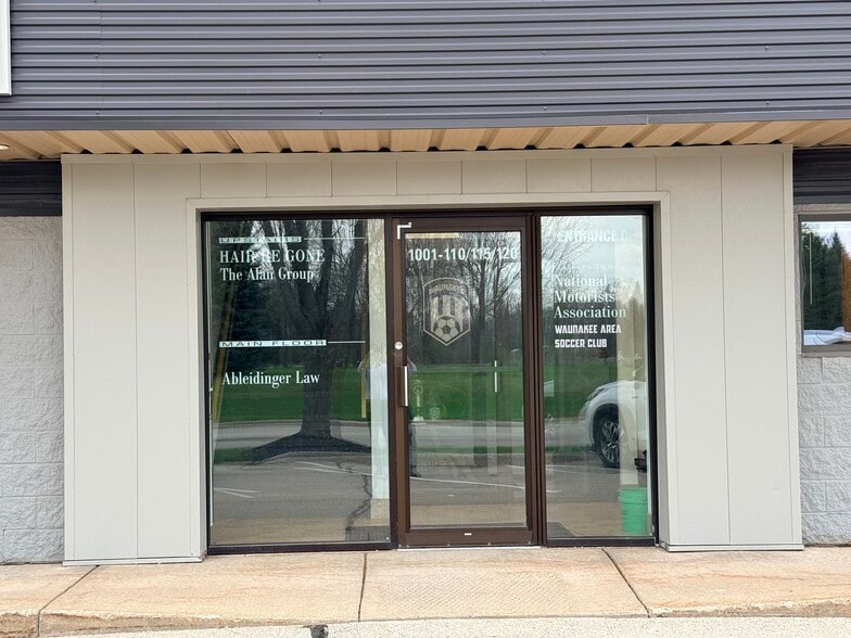 More Photos Of 1001 Arboretum Dr, Waunakee Flex For Lease