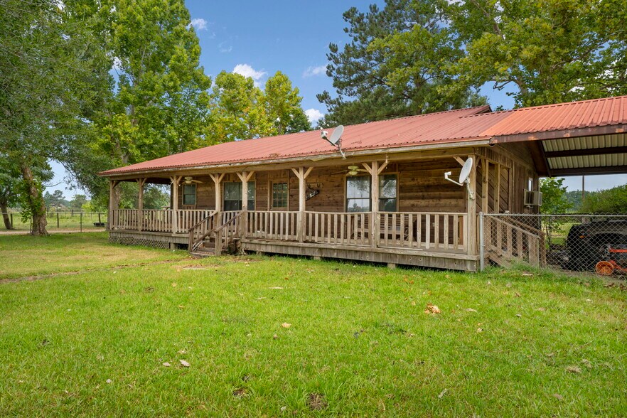 More Photos Of 14630 Hwy 105, Cleveland Land For Sale