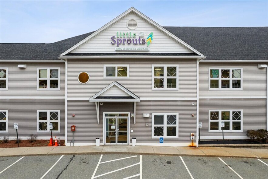 More Photos Of 443 W Lowell Ave, Haverhill Office For Sale