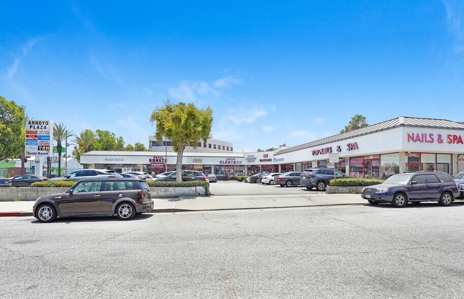 More Photos Of 633 S Arroyo Pky, Pasadena Storefront For Lease