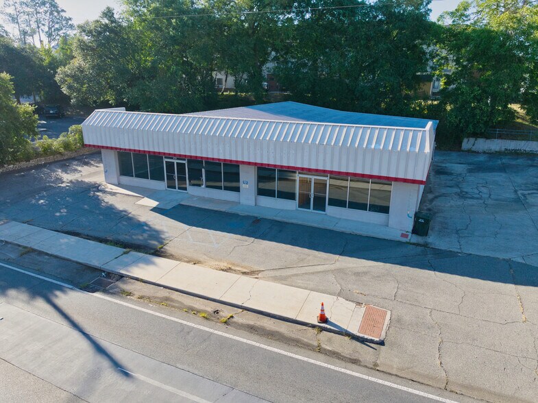 More Photos Of 212 1st Ave SE, Moultrie Freestanding For Lease