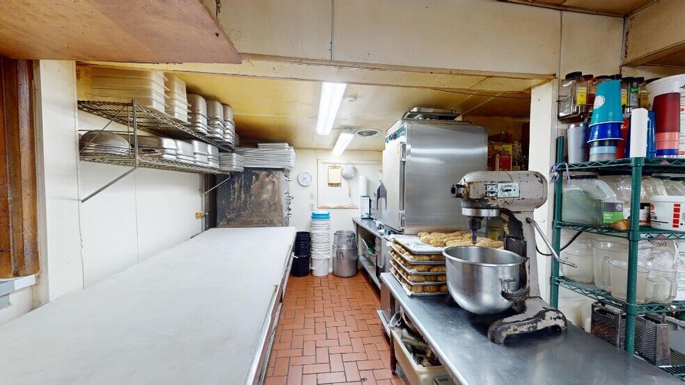 More Photos Of 147801 Half Moon Lake Dr, Mosinee General Retail For Sale