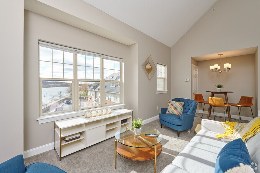 More Photos Of 290 Exchange Blvd, Rochester Apartments For Lease