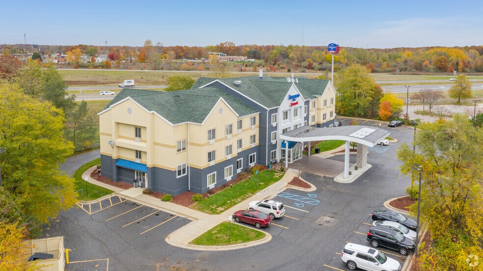 More Photos Of 6420 Cracker Barrel Blvd, Kalamazoo Hotel For Sale