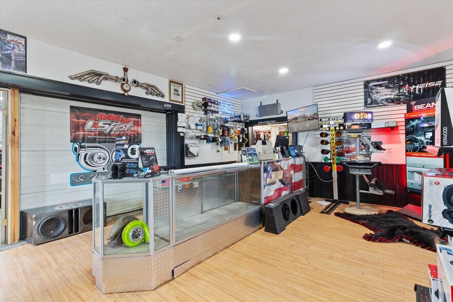 More Photos Of 3159 W Monroe Rd, Alma Freestanding For Sale