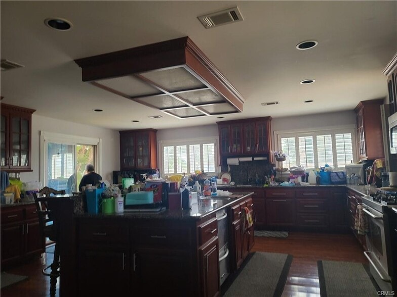 More Photos Of 8410 Mulberry Ave, Fontana Apartments For Lease