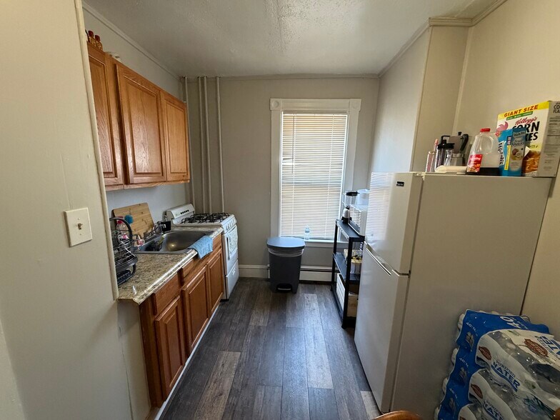 More Photos Of 29-35 Sagamore St, Lynn Apartments For Sale