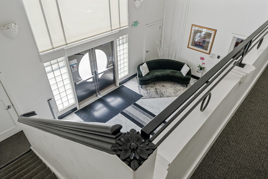 More Photos Of 320 Judah St, San Francisco Loft Creative Space For Lease