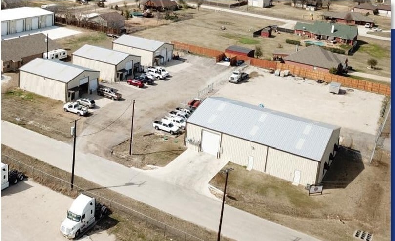 More Photos Of 104 Metrotex Dr, Haslet Industrial For Lease
