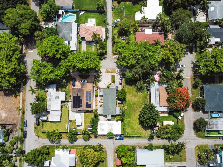 More Photos Of 1314 S 20th Ave, Hollywood Apartments For Sale