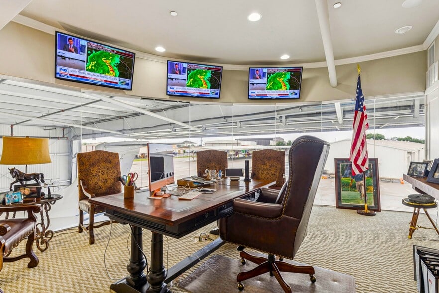 More Photos Of 15809 Addison Rd, Addison Airplane Hangar For Sale