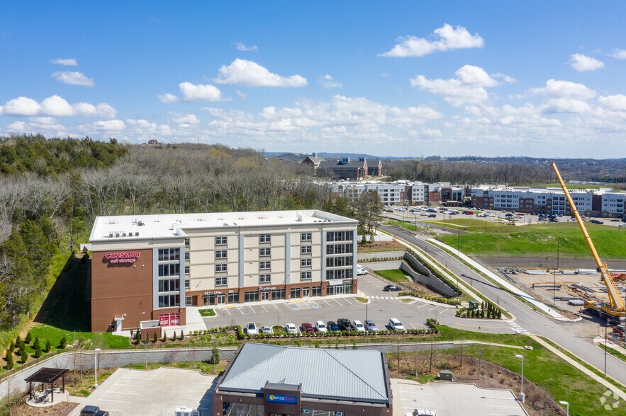 More Photos Of 5070 Carothers Pky, Franklin Self Storage For Lease