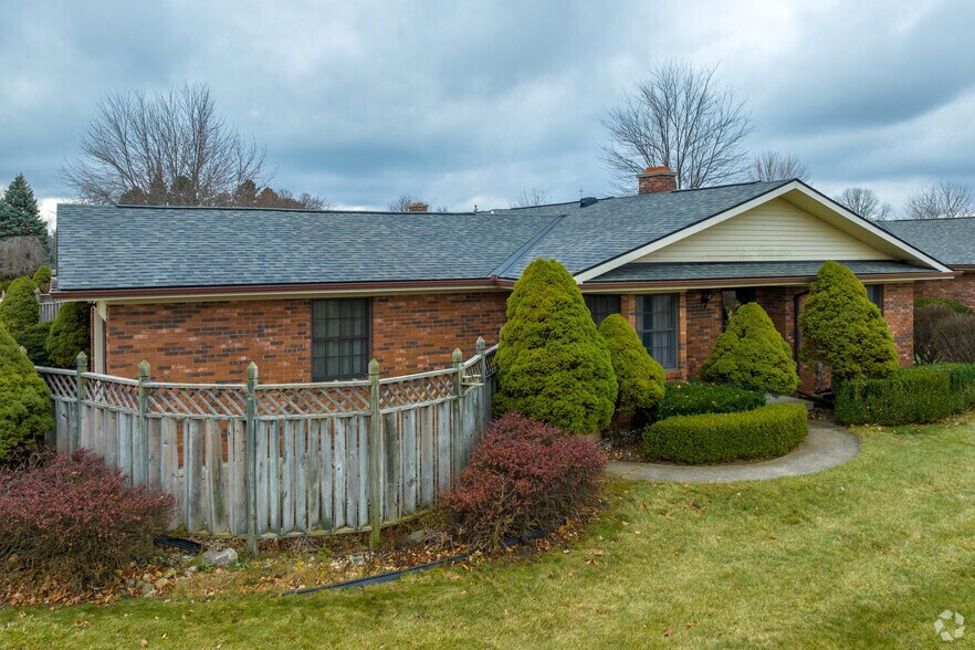More Photos Of 1565 N Hickory Rd, Owosso Apartments For Sale