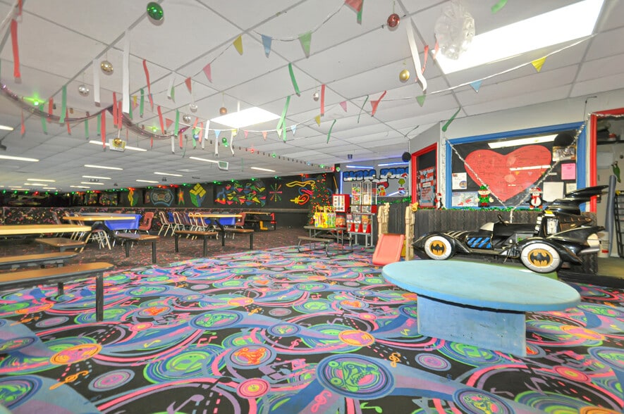 More Photos Of 805 Sater St, Greenville Skating Rink For Sale