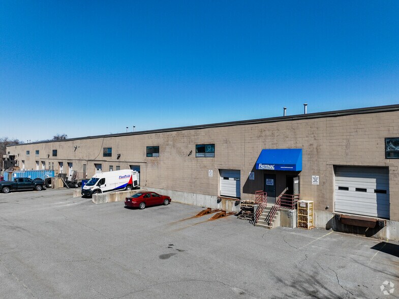 More Photos Of 100 Crawford St, Leominster Warehouse For Lease