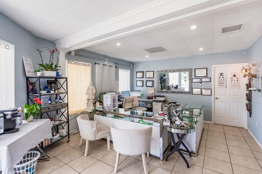 More Photos Of 1615 14th Ave, Vero Beach Medical For Sale
