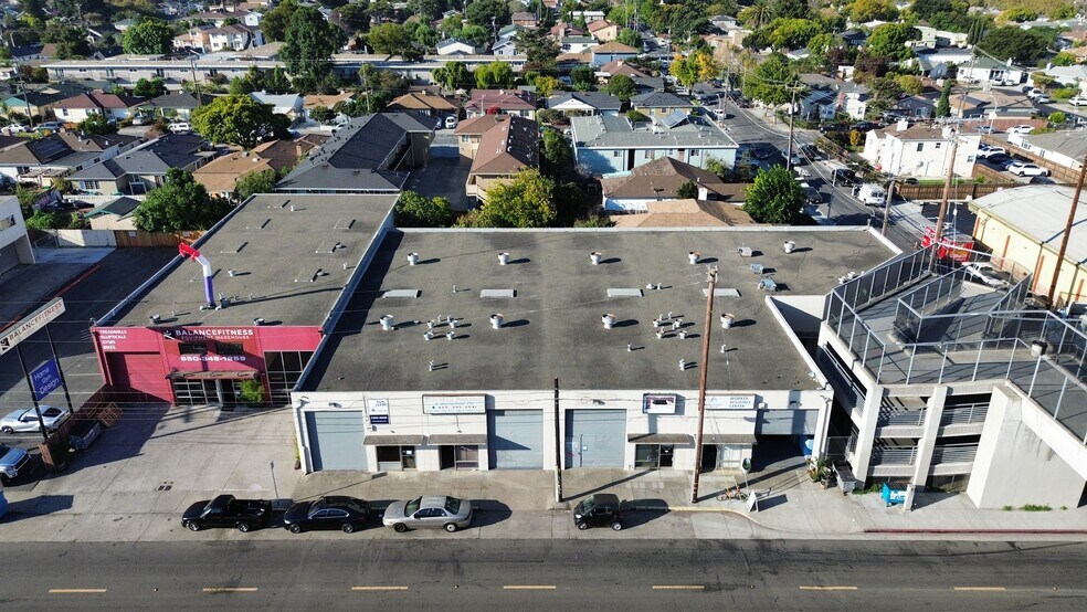 More Photos Of 153-175 N Amphlett Blvd, San Mateo Warehouse For Lease