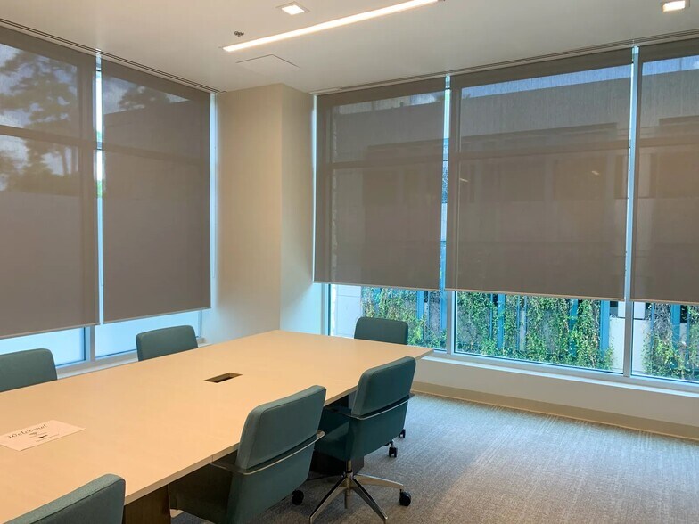 More Photos Of 207 E Shore Dr, The Woodlands Office For Lease