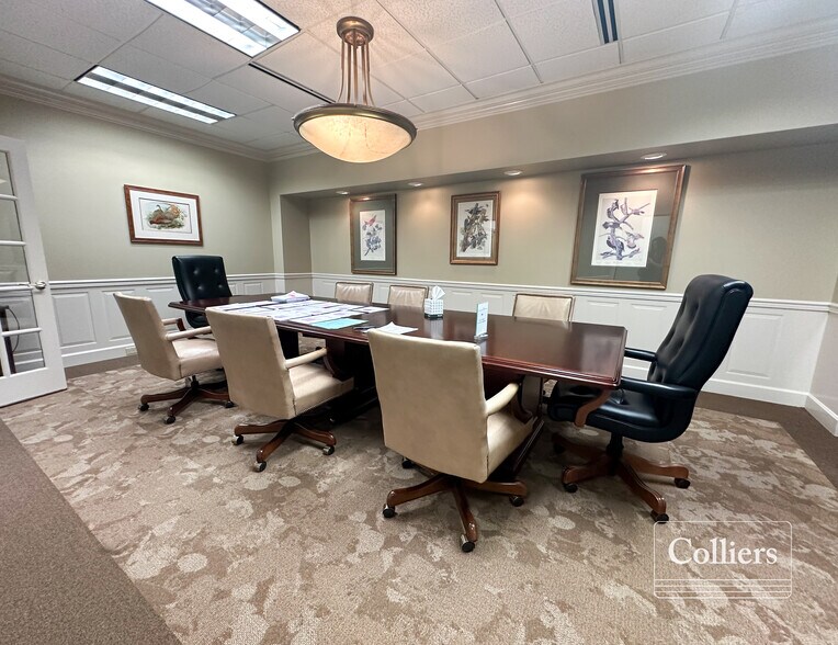 More Photos Of 1812 Lincoln St, Columbia Office For Lease