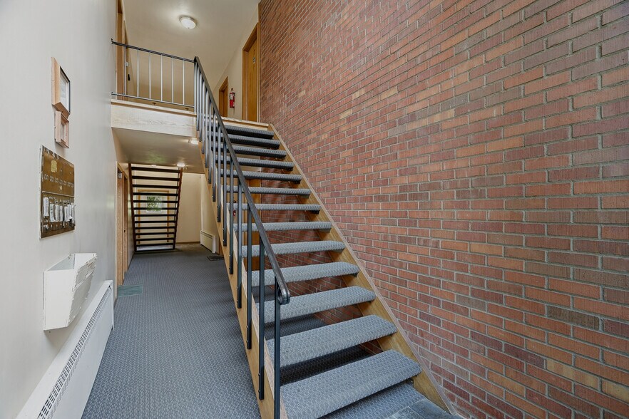 More Photos Of 394 Pierce St, Saint Paul Apartments For Sale