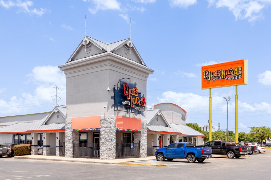 More Photos Of 10907-11095 East Fwy, Houston Unknown For Lease