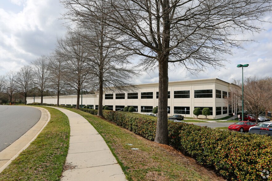 More Photos Of 3140 W Arrowood Rd, Charlotte Light Distribution For Sale