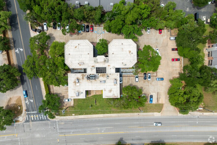 More Photos Of 11130 Jollyville Rd, Austin Office For Lease