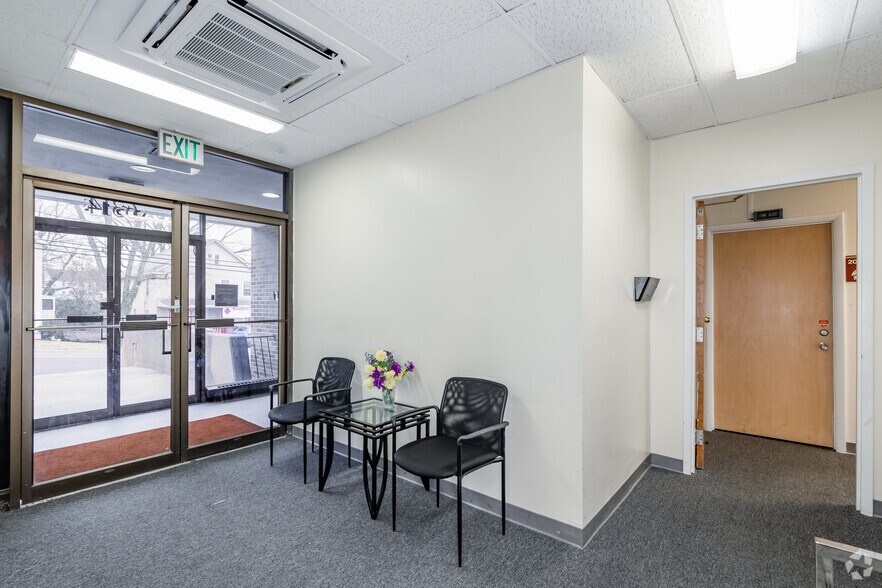 More Photos Of 6314 Windsor Mill Rd, Woodlawn Office For Sale