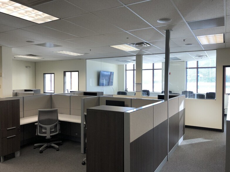 More Photos Of 5480 Valmont Rd, Boulder Office For Lease