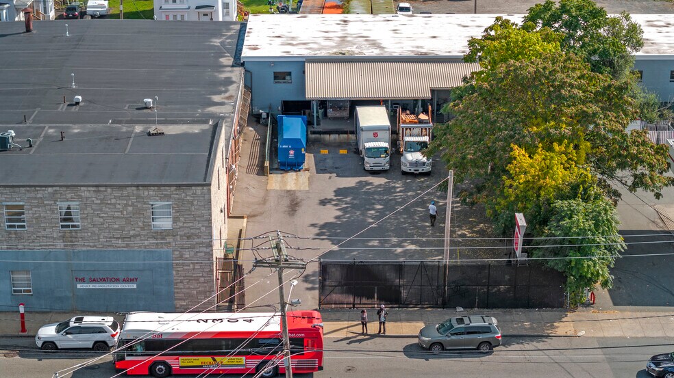 More Photos Of 281 N Main St, Brockton Flex For Sale