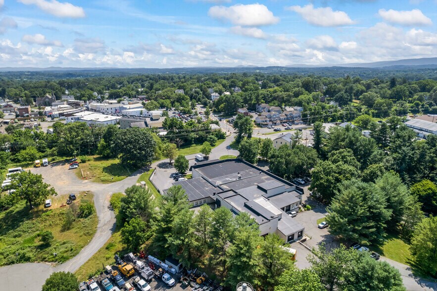 More Photos Of 210 N 21st St, Purcellville Flex For Sale