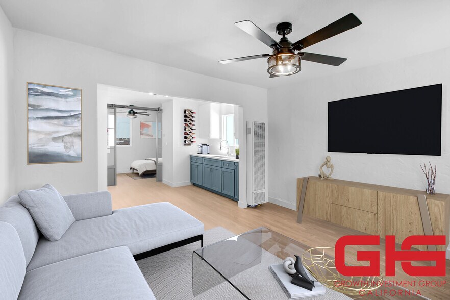 More Photos Of 5928 S Hoover St, Los Angeles Multifamily For Sale